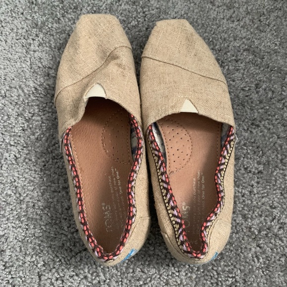 TOMS Espadrilles - Picture 3 of 4
